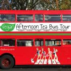 vegan afternoon tea bus tour Londra