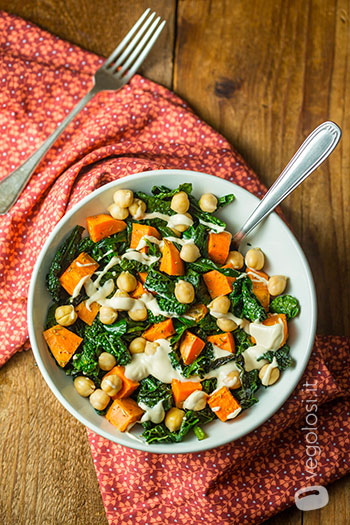 Insalata tiepida di ceci, cavolo nero e batate