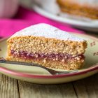 Torta di grano saraceno vegan senza glutine ai lamponi