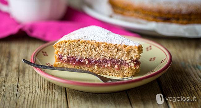 Torta di grano saraceno vegan senza glutine ai lamponi