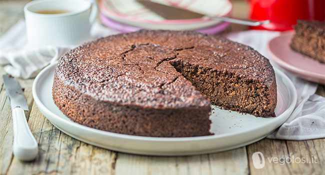 Torta vegana di quinoa al cioccolato fondente