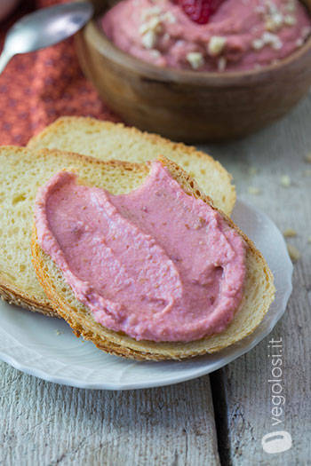 Hummus dolce alle fragole