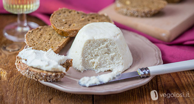 Ricotta vegan di macadamia