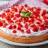 Torta vegana alla fragole e panna