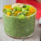 Budino di semi di chia crudista ai kiwi