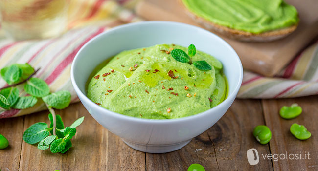 Hummus di fave al peperoncino e menta