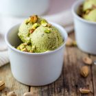 Gelato vegan al pistacchio e avocado