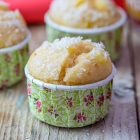 Muffin al vapore con ananas e cocco