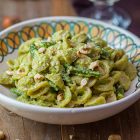 Orecchiette al pesto vegan di fagiolini e nocciole