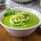 Vellutata crudista di zucchine e avocado