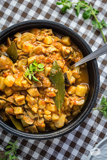 Goulash di funghi e patate