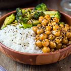 Ceci glassati con broccoli saltati e riso basmati