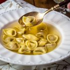 tortellini in brodo