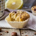 Muffin vegan alle nocciole e limone