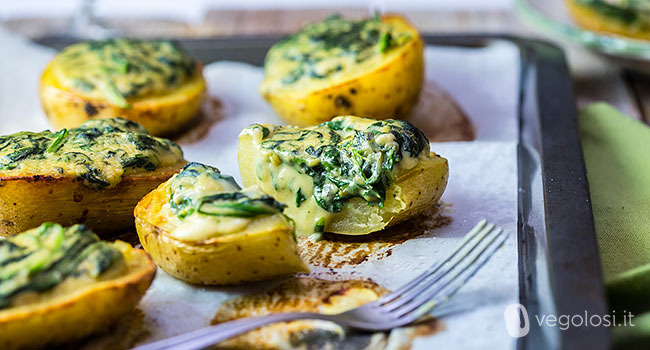 Patate ripiene di spinaci e besciamella vegan - Video ricetta