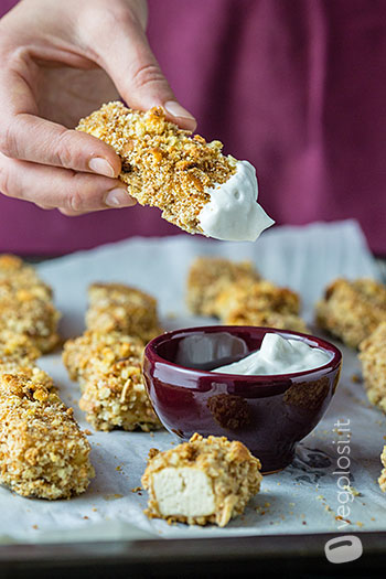 Bastoncini croccanti di tofu impanati al forno
