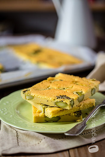farifrittata di aquafaba agli asparagi