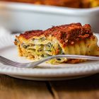 Involtini di lasagne con erbette e crema di cannellini