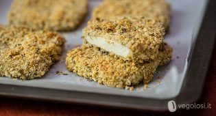 Tofu in crosta di limone, mandorle e rosmarino