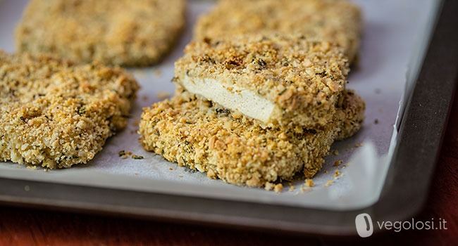 Tofu in crosta di limone, mandorle e rosmarino