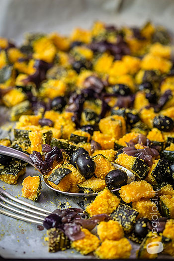 Zucca gratinata con cipolle rosse caramellate e olive