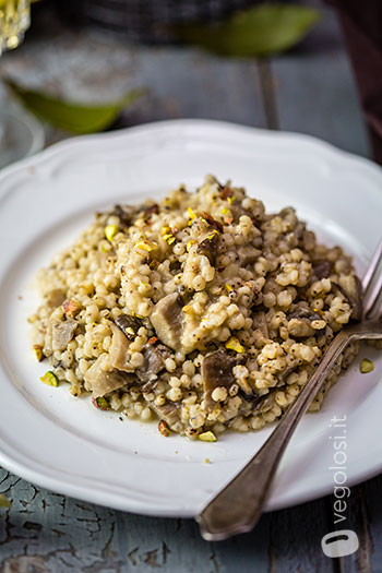 Sorgo risottato ai funghi piccanti con crema di sedano rapa