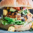 Burger di patate e fagioli neri