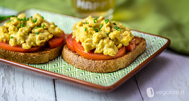 Egg salad vegana (o tempeh strapazzato)
