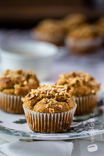 Muffin vegan senza zucchero ai fichi secchi e nocciole