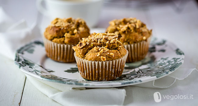 Muffin vegan senza zucchero ai fichi secchi e nocciole