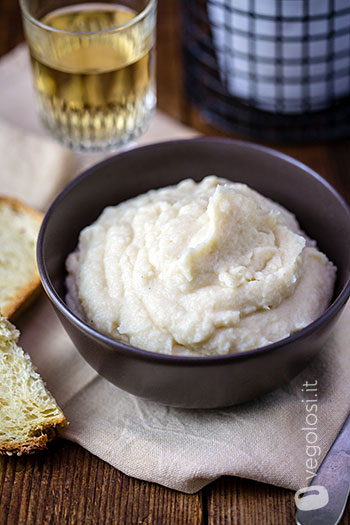 Purè vegan di sedano rapa