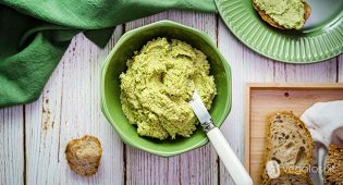hummus di broccoli senza ceci