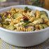 Pasta fredda ai pomodori secchi, zucchine e tofu alle erbe
