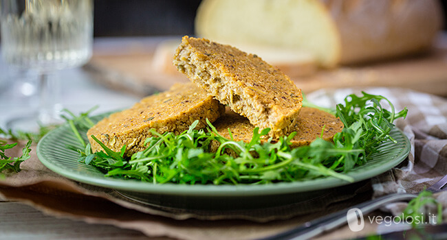 Burger di ceci e quinoa alla salvia e mele