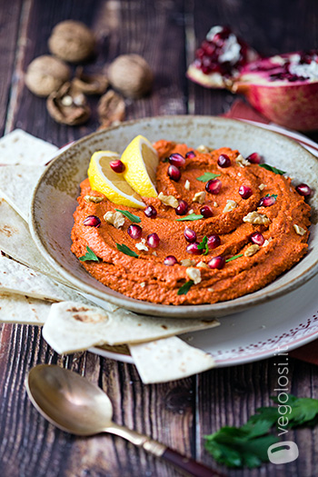 Muhammara: crema siriana di peperoni e noci