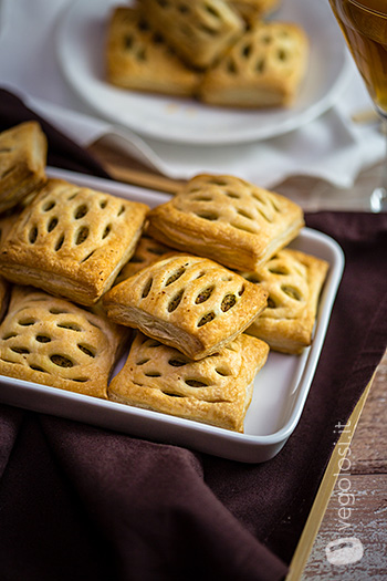 Salatini vegan ripieni di broccoli e tofu alle erbe