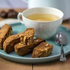 Biscotti con farina di castagne e nocciole