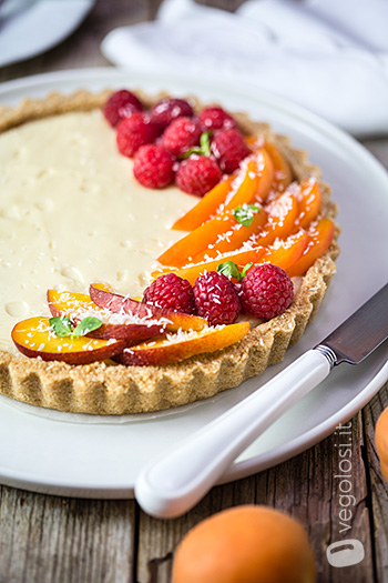 Crostata vegan senza cottura in forno alla frutta