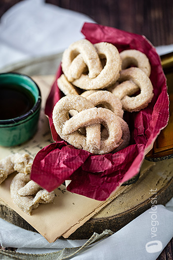 Pretzel cookies