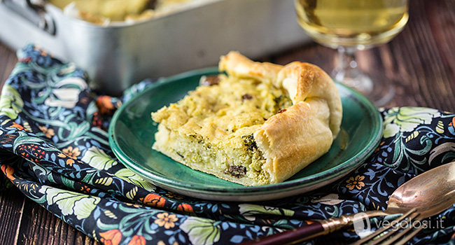 Torta salata alle patate, broccoli e olive