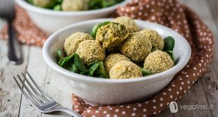 Polpette vegane di asparagi, tofu e patate al forno