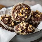 Muffin vegani con eritritolo, cacao, cocco e noci