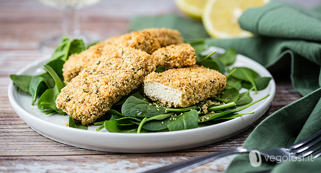 Tofu impanato noci e salvia in friggitrice ad aria