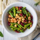 Insalata di fagiolini e legumi