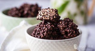 Bocconcini al cioccolato fondente e quinoa soffiata - 2 ingredienti