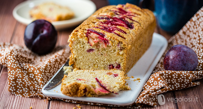 Plumcake vegano alle prugne