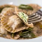 Ravioli vegani senza glutine ricotta di tofu e spinaci