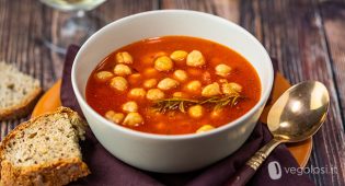 Zuppa di ceci al pomodoro