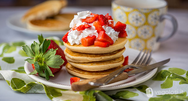 Pancake vegani alla farina di riso - Senza glutine