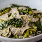 Maltagliati al grano saraceno senza glutine con besciamella di riso e cime di rapa